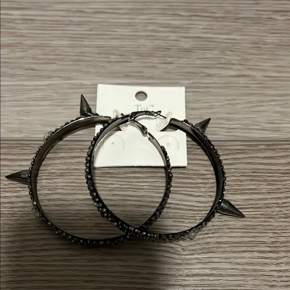 Fashion Jewelry Set - Black, Red, Green